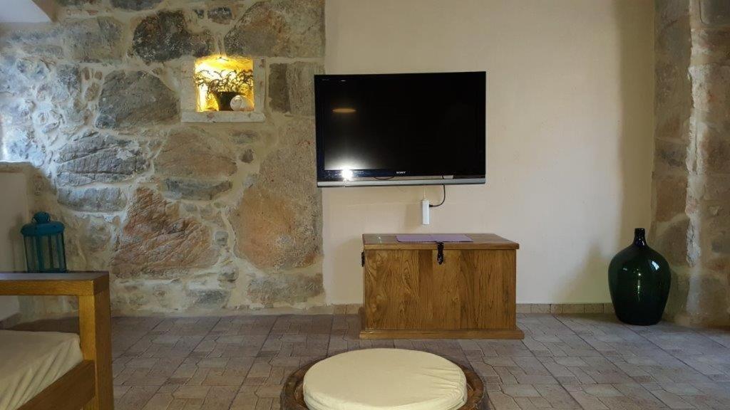 Holiday House With A Swimming Pool Vrbanj, Hvar - 11040 Room photo